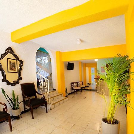 Oyo Hotel Jardin Carpio Aguascalientes Exterior photo